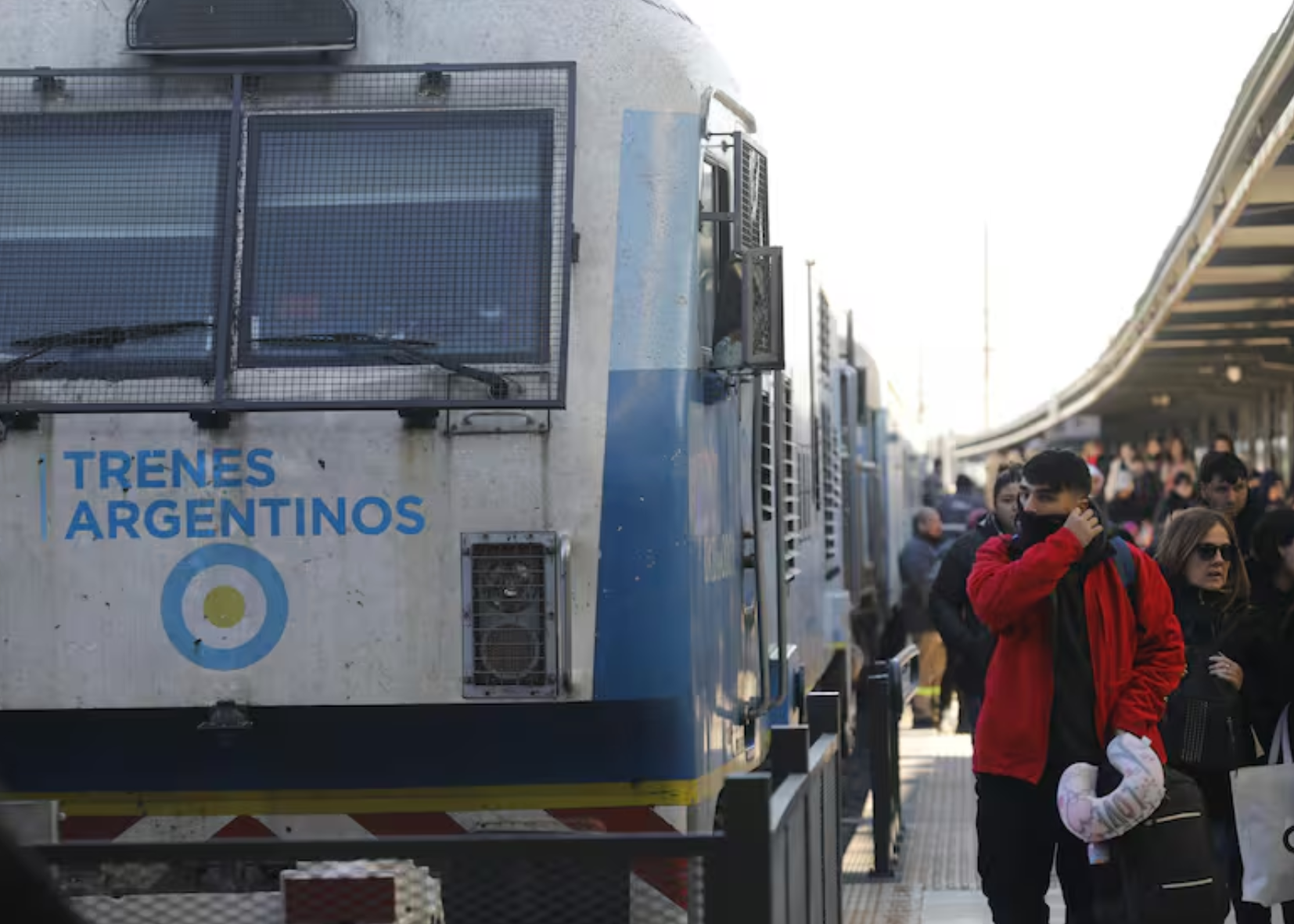 Ferrocarriles: Seis empresas, 29.100 empleados y una caja que recauda un quinto de lo que gasta